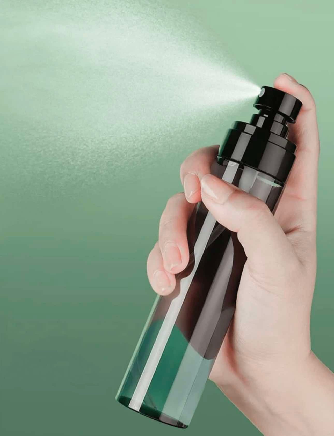 Hervulbare zwarte plastic spuitfles 120ml