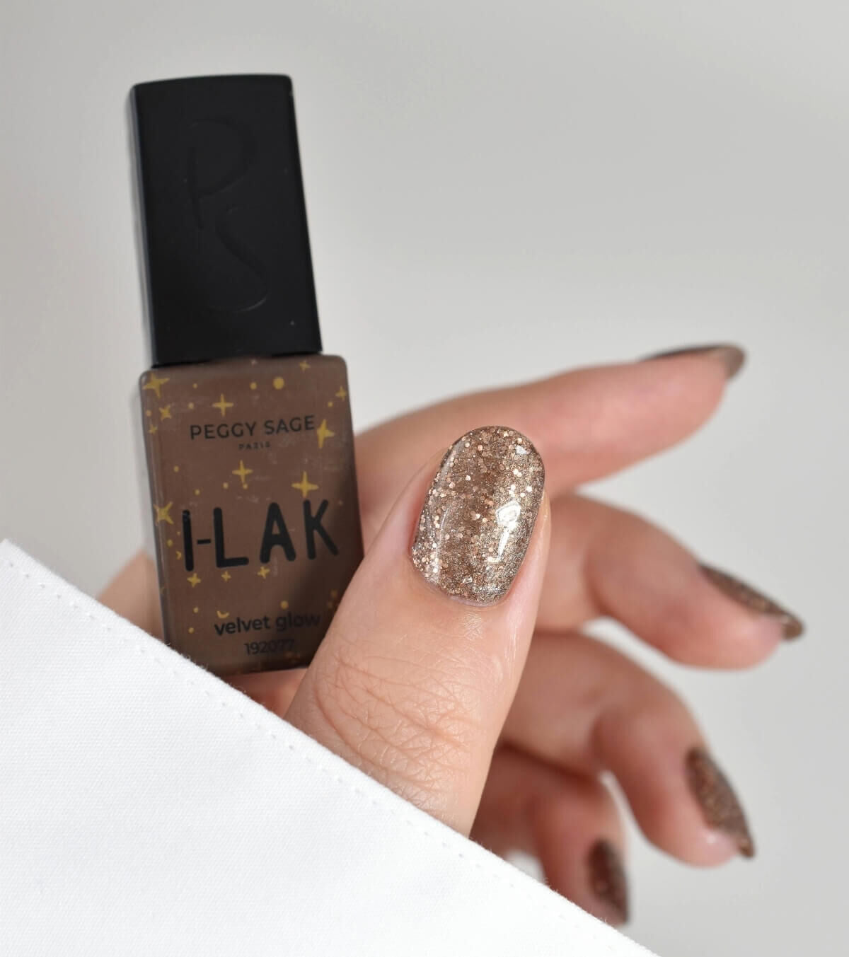 NEW Semi-permanente lak - Velvet Glow ref 192077