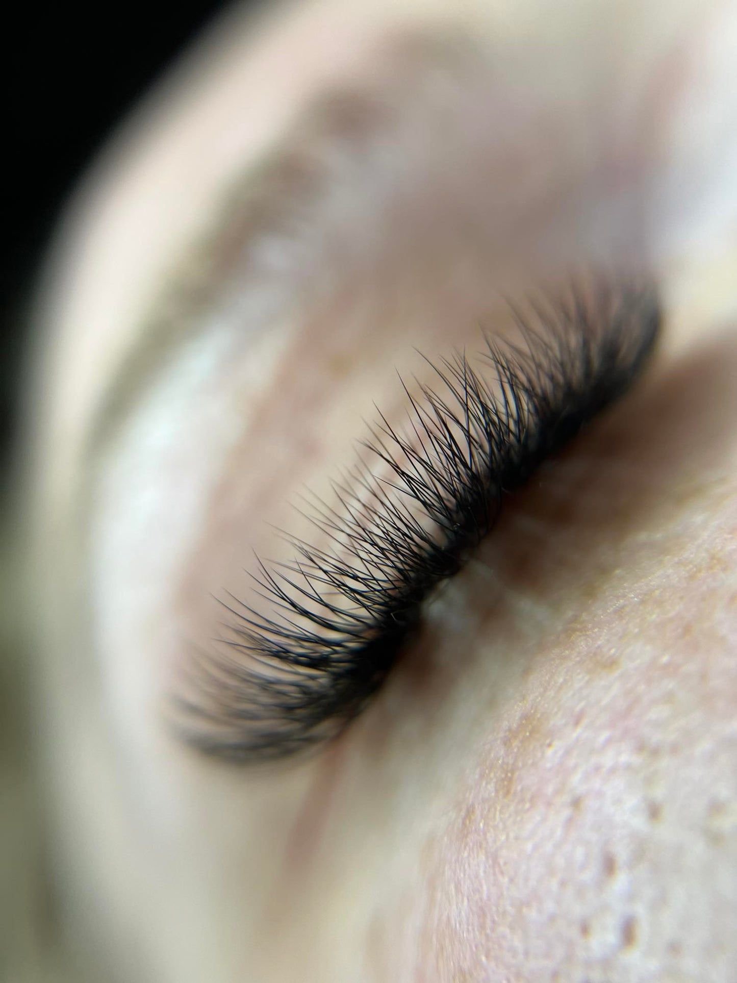 Formation EXTENSIONS DE CILS 08/04 et 09/04 Acompte 200 € 