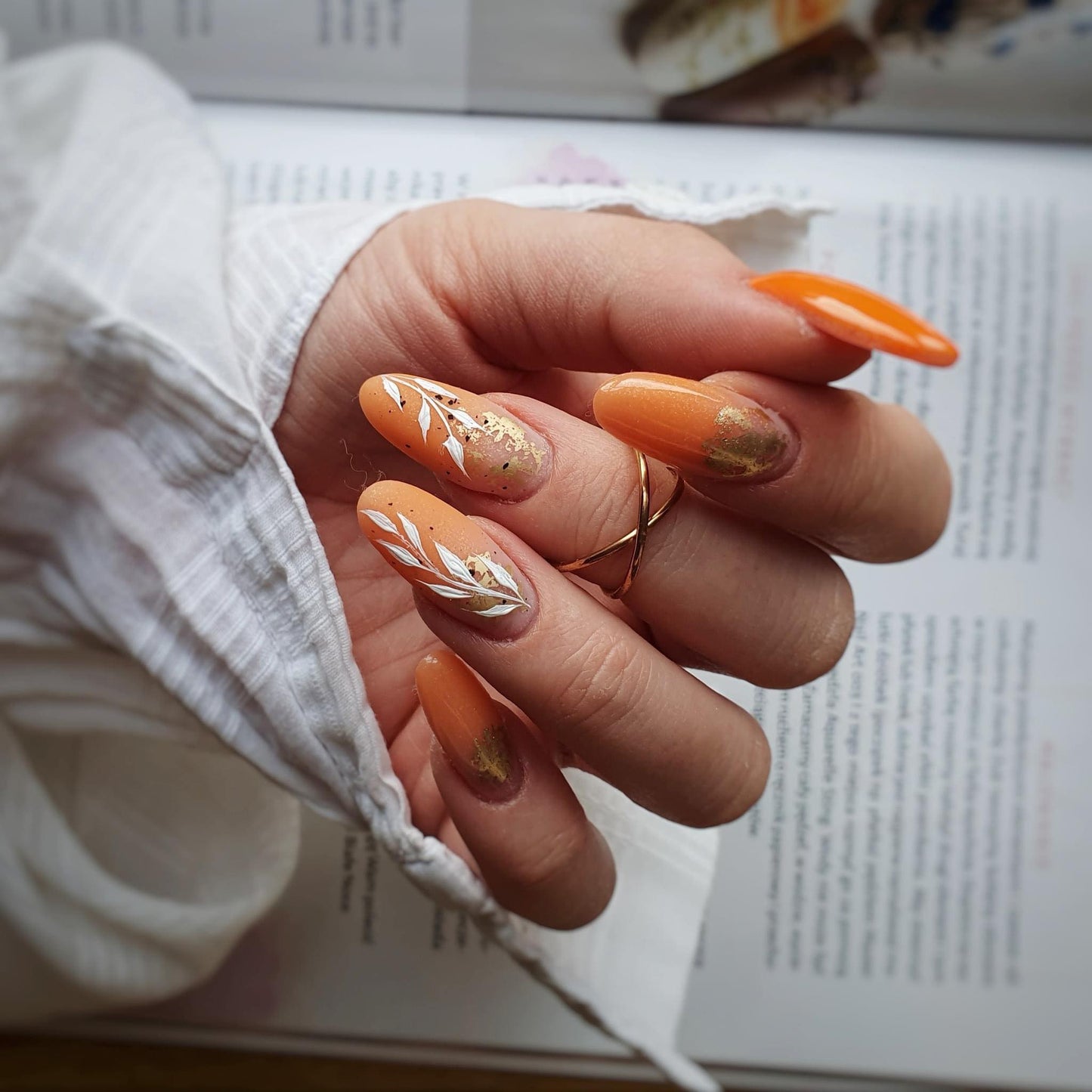 ALL AROUND NAIL TECH  VOORSCHOT €500 op aanvraag